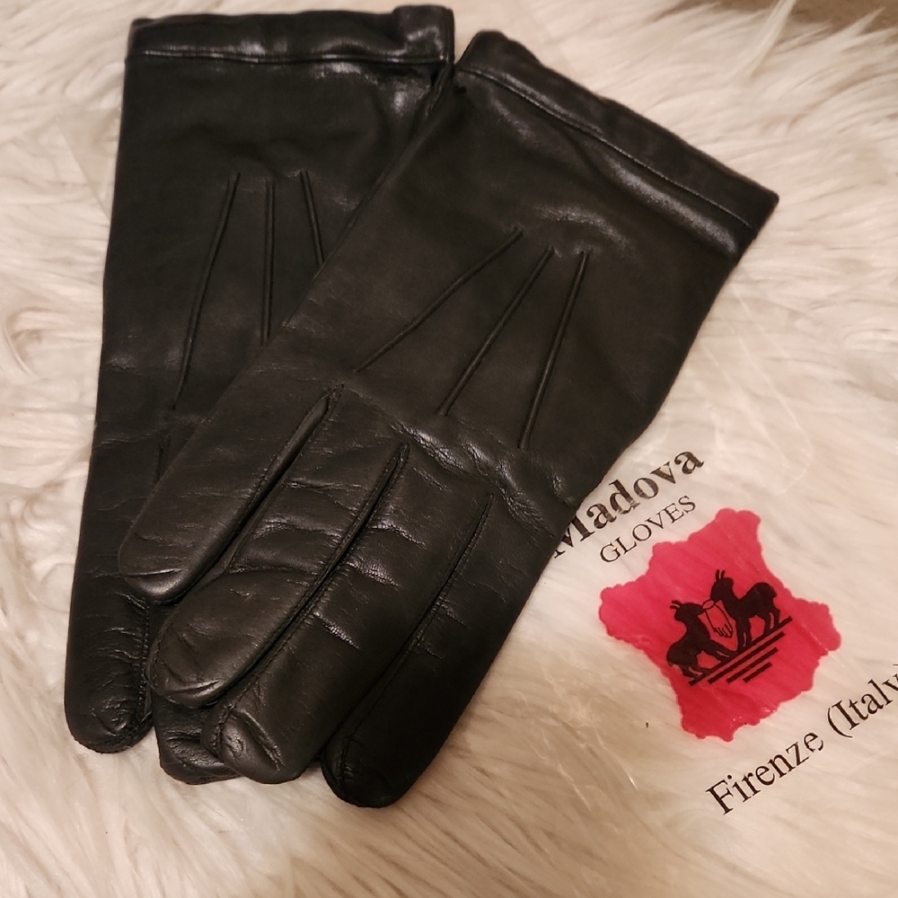 Elegant Black Leather Dress Gloves